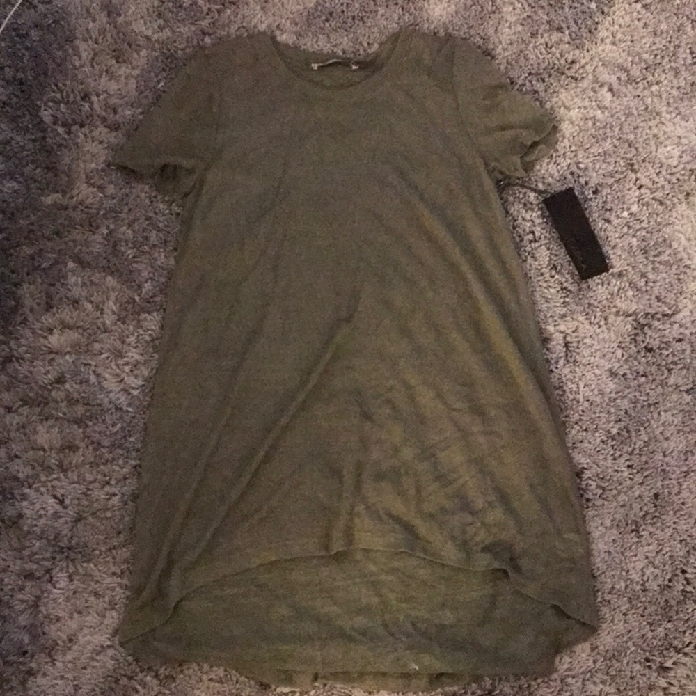 NWT Chloe K Olive Green Hi-Lo Tunic TShirt